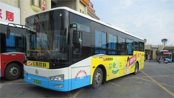 公交車(chē)身及車(chē)內(nèi)廣告火爆招租，滿城跑的廣告靜待與您攜手共贏